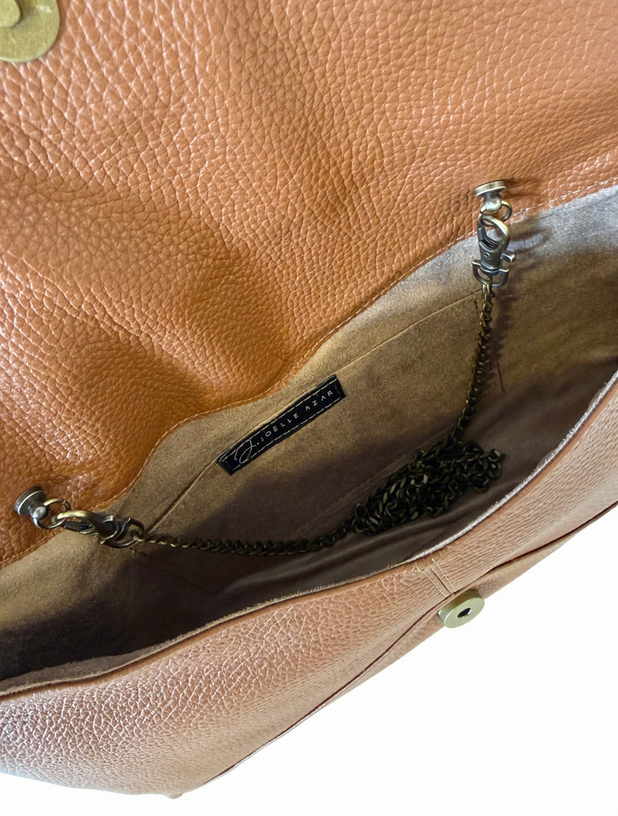 Envelope clutch