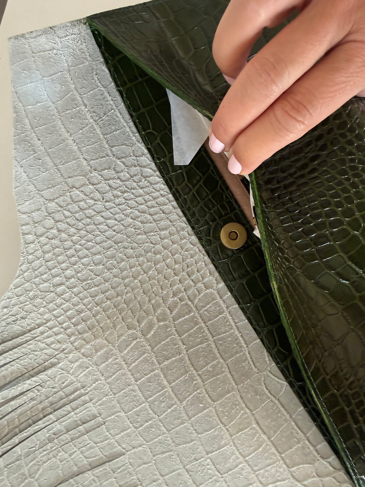 Fanny clutch