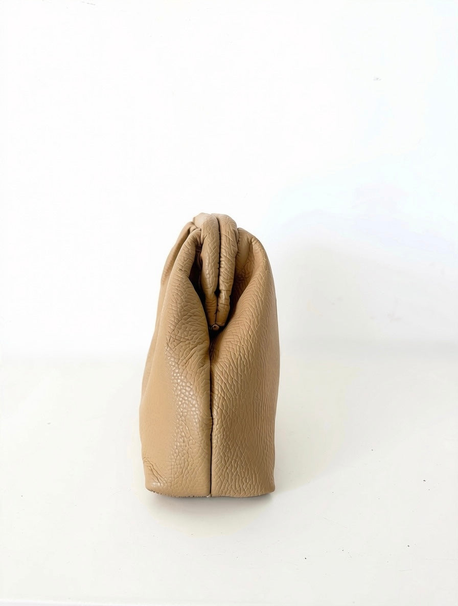 Mila pouch
