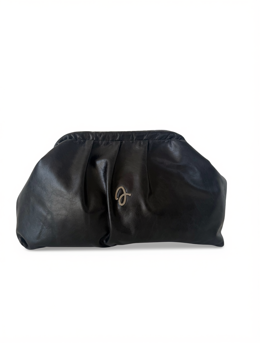 Mila pouch