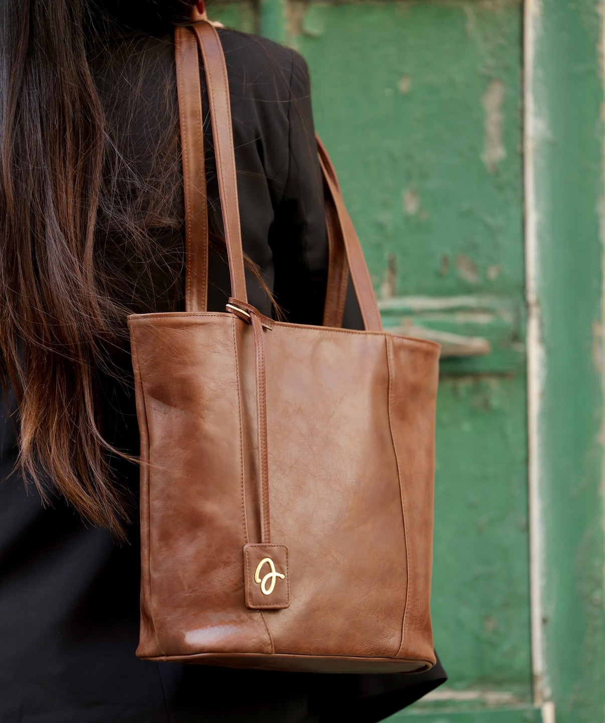 Thea camel bag