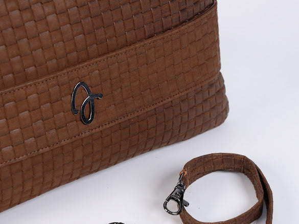 Joy Pouch Brown